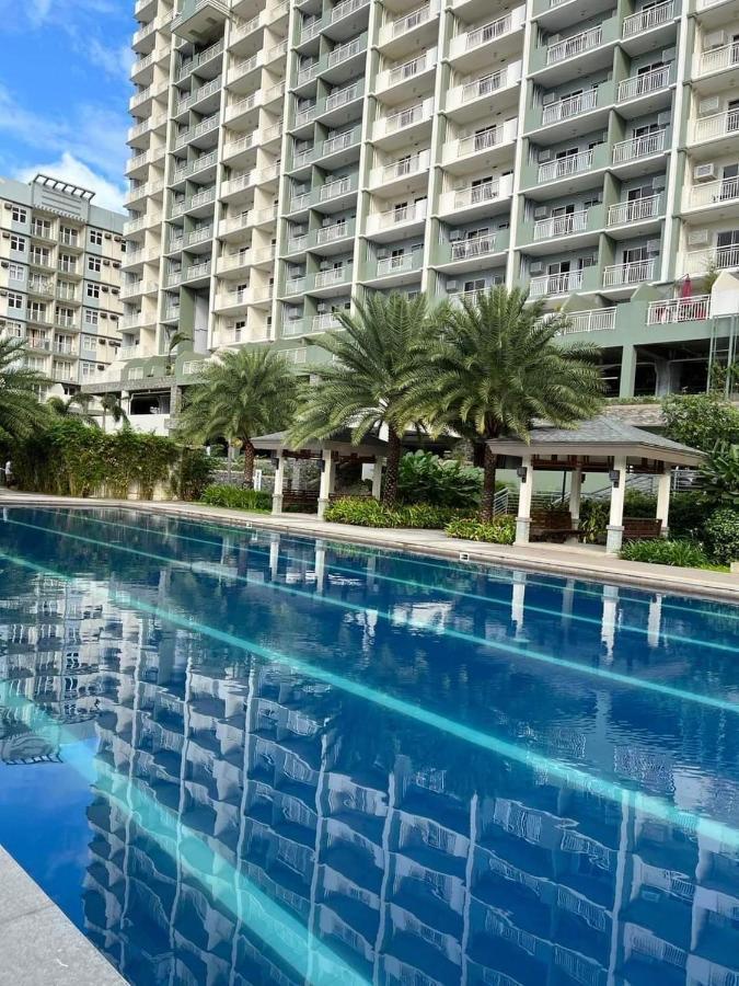 Verdon Parc Condo Davao Bagian luar foto