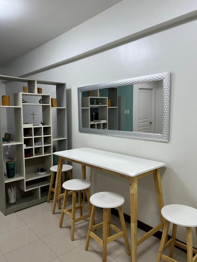 Verdon Parc Condo Davao Bagian luar foto